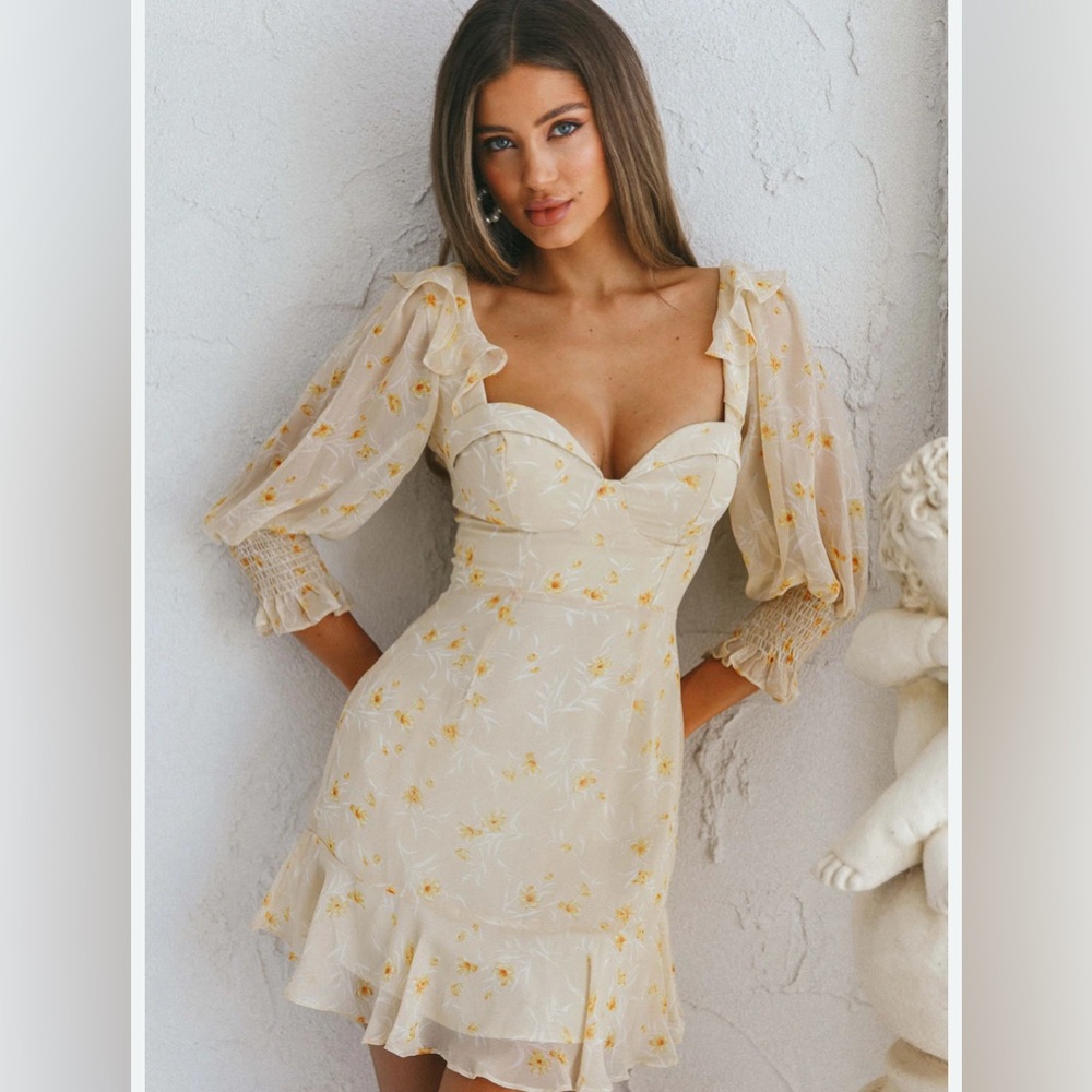 Selfie Leslie Cream Floral Mini Dress